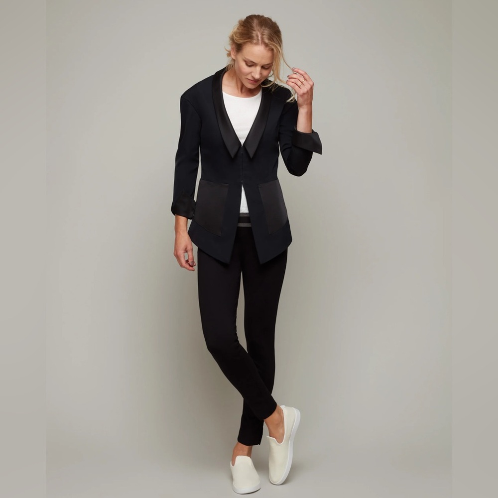 DEPLOY London Women’s Deep V Drop-Shoulder Wool Jacket